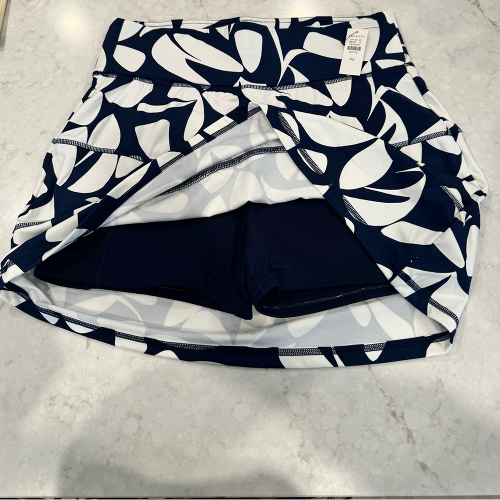 NWT T by Talbots Performance Interlock Skort Size SP - Picture 2 of 10